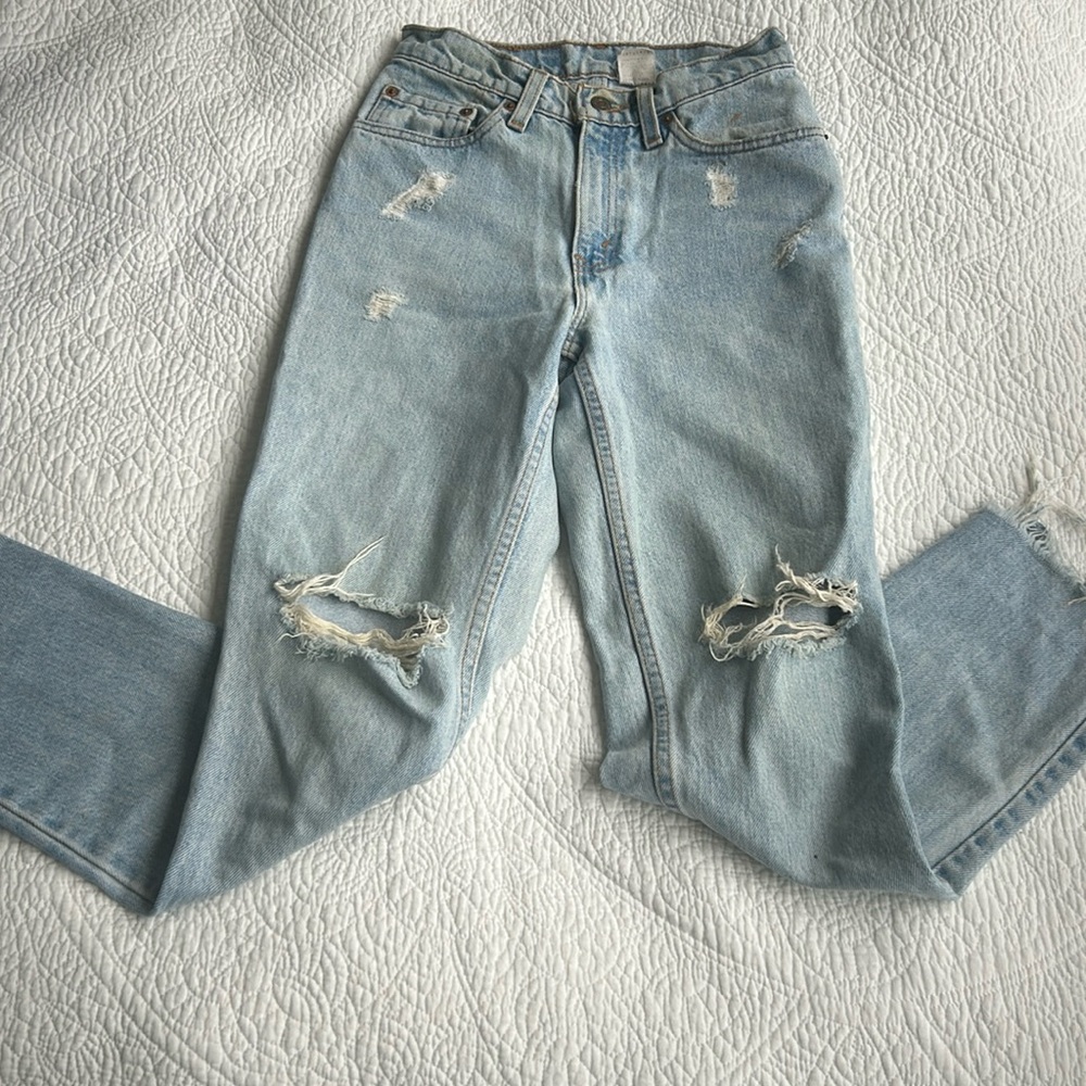 Levi’s vintage 512 straight leg distressed size 26